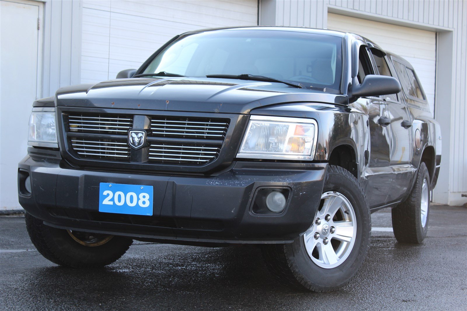 Pre-Owned 2008 Dodge Dakota SXT *AS IS* 4.7L V8+4X4 Crew Cab Pickup In ...