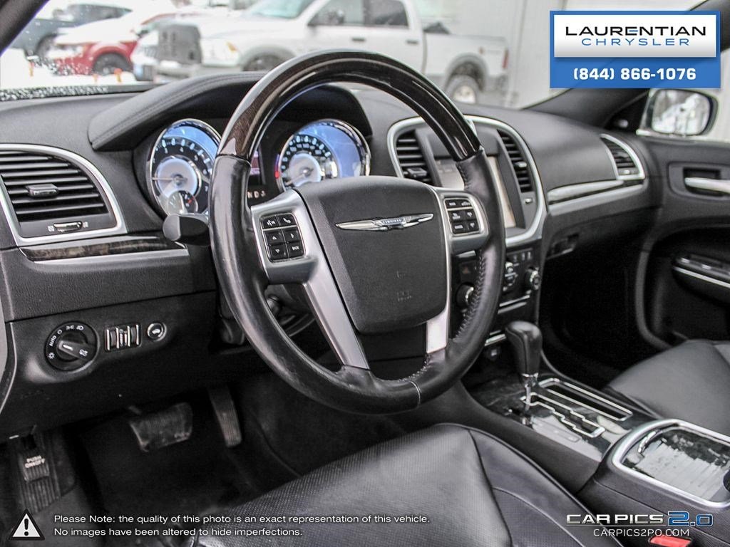 PreOwned 2011 Chrysler 300 LimitedHEATED SEATS+HEATED/COOLED